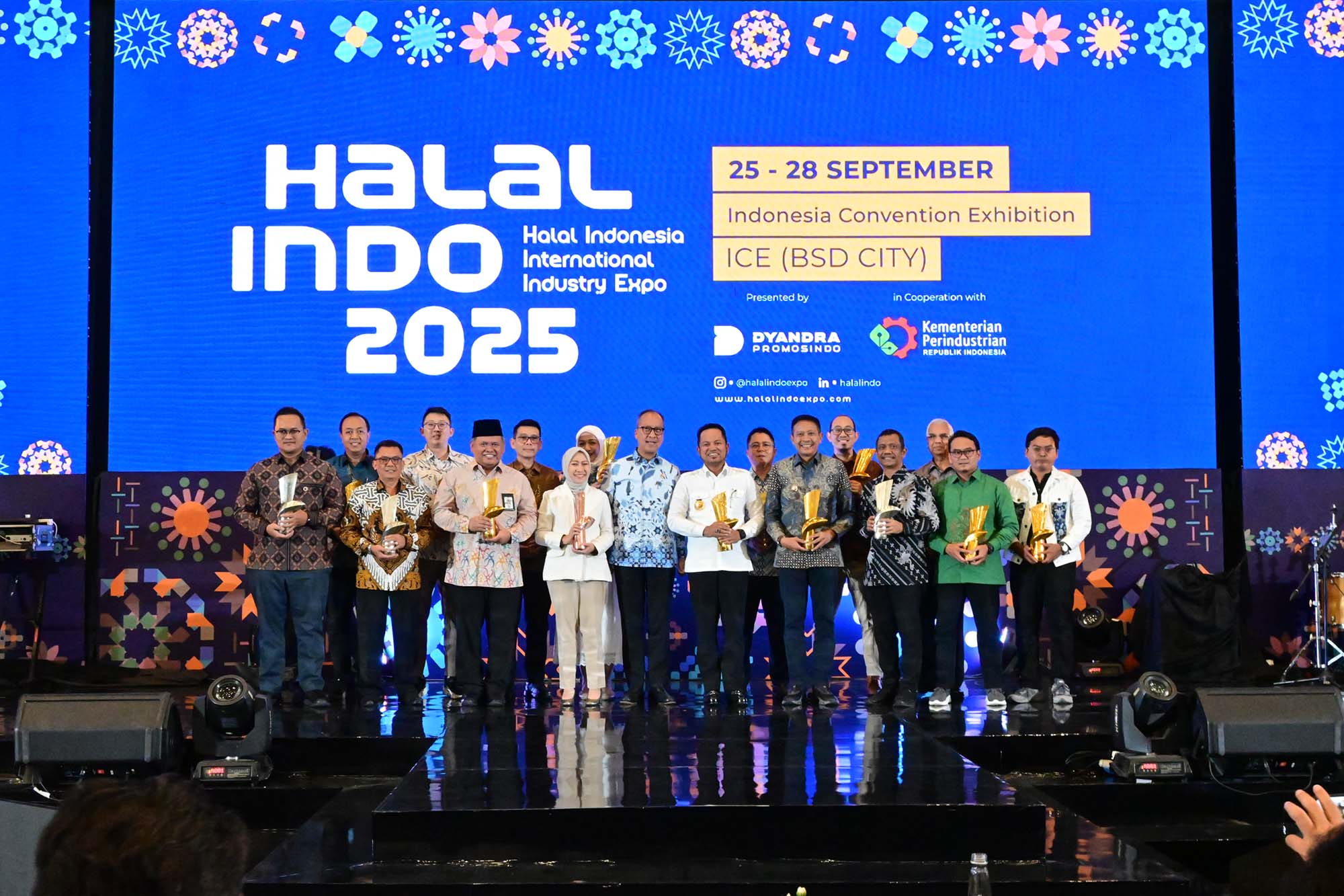 Celebrating Excellence in Halal Tableware: PT HSI Wins IHYA 2025 Award